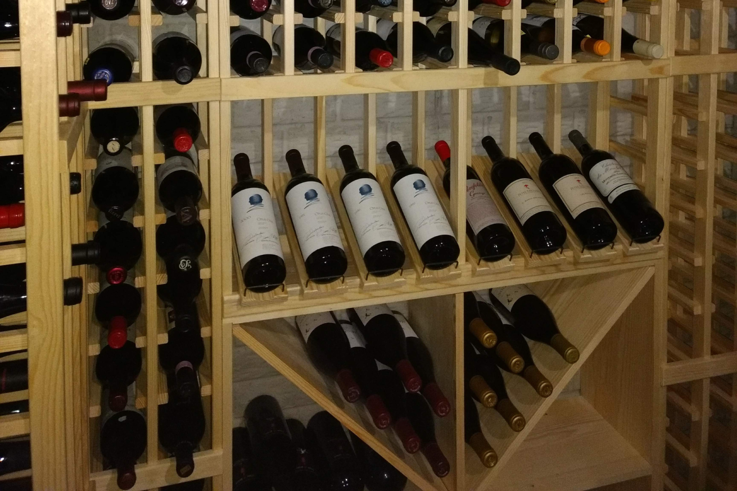 Custom wine racks for residential and commercial usage in Iowa