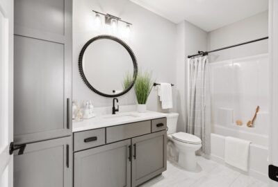 Custom bathroom vanity contractor
