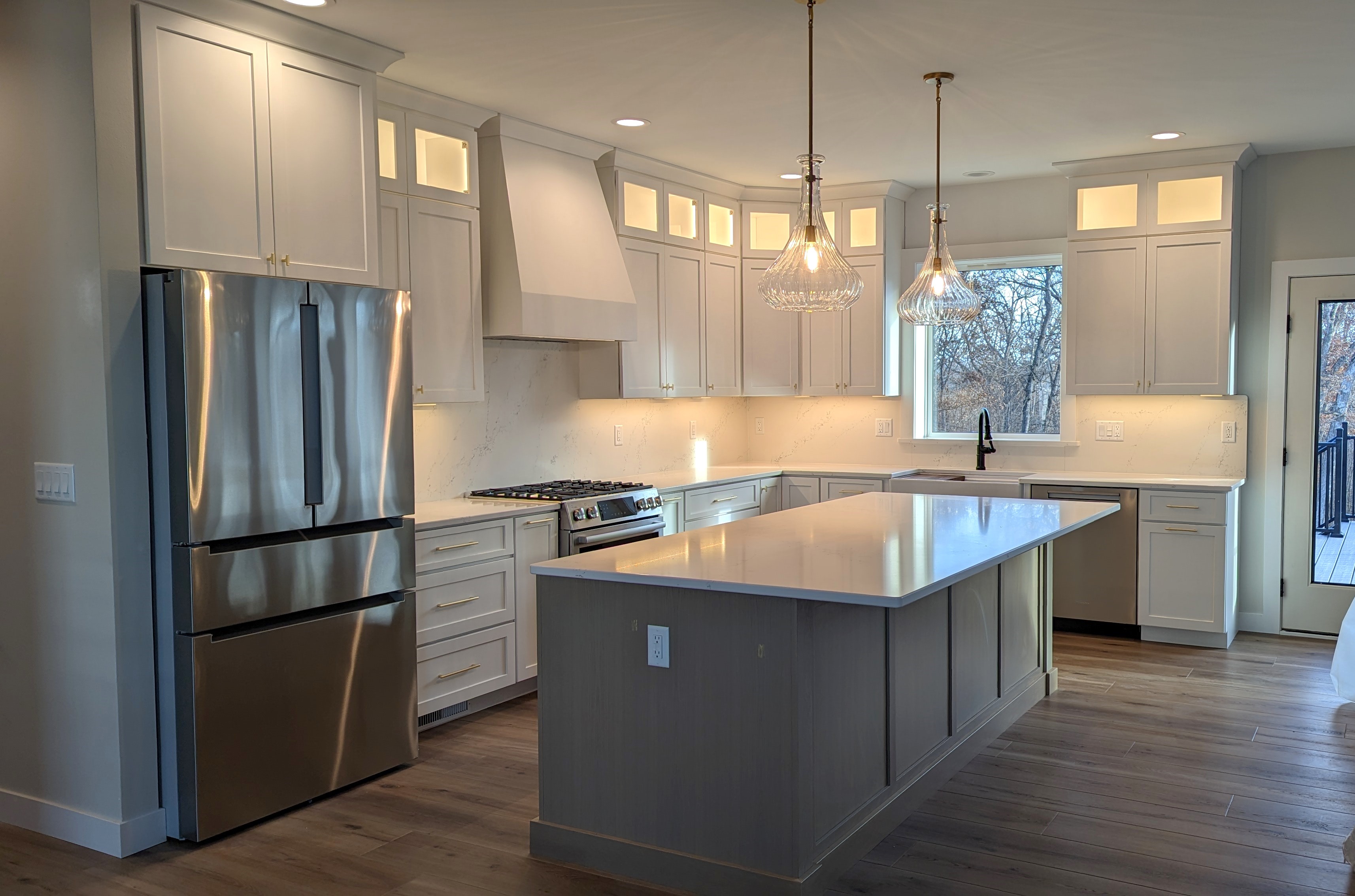 White Shaker Cabinet ideas Iowa